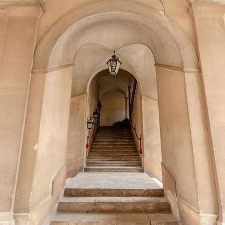 Apartment Ajutamicristo Domus By Domusicily *