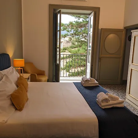 Apartament Ajutamicristo Domus By Domusicily