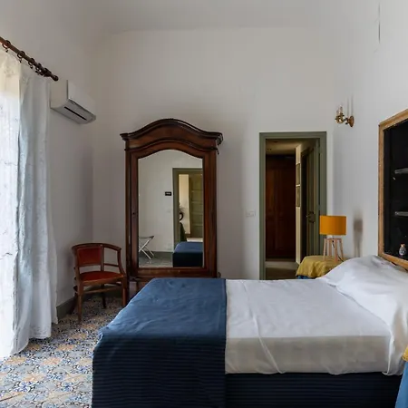 Apartament Ajutamicristo Domus By Domusicily